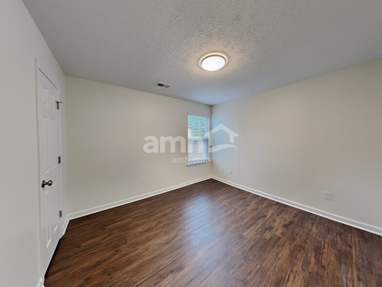 Building Photo - 1137 Eastmill Cove
