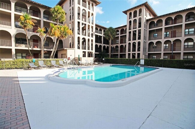 Building Photo - 6150 Gulfport Blvd S
