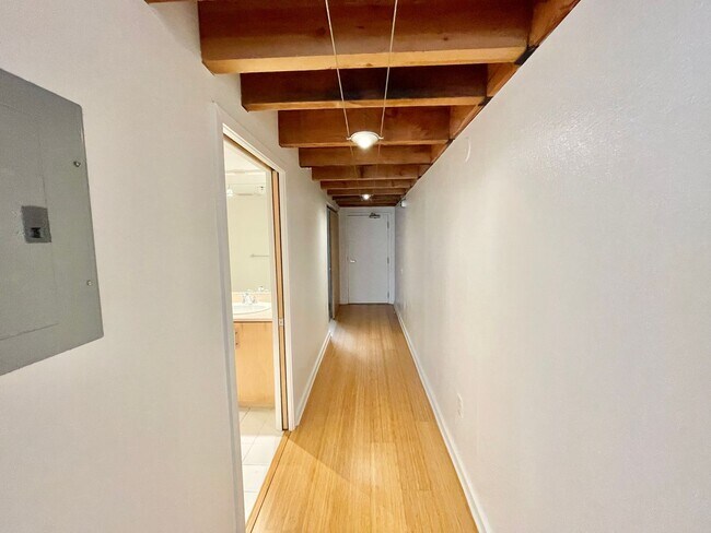 Building Photo - 175 Bluxome St