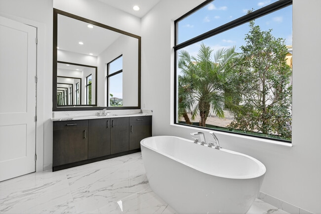 Building Photo - 9144 Coral Isles Cir