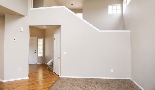 Building Photo - 1506 Dryland St
