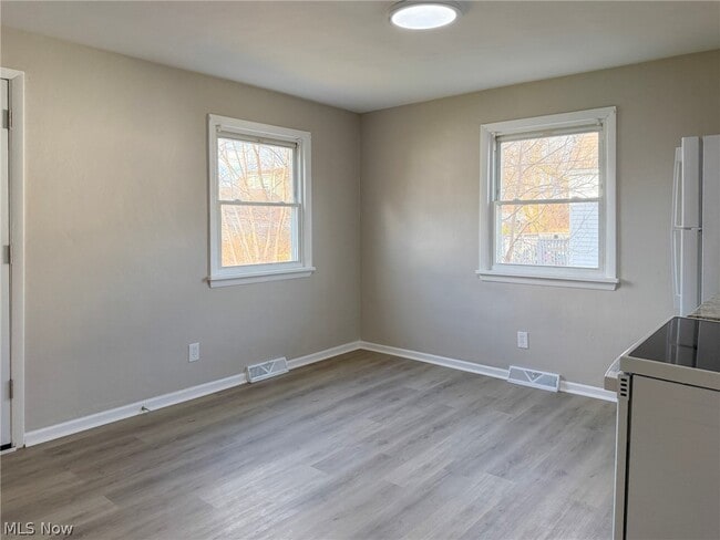 Building Photo - 642 Broadway