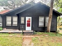 Building Photo - 1203 Leona St