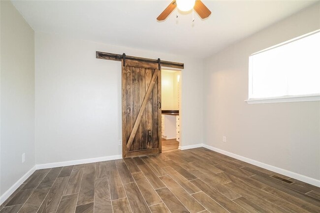 Building Photo - 6332 NW 58th Terrace