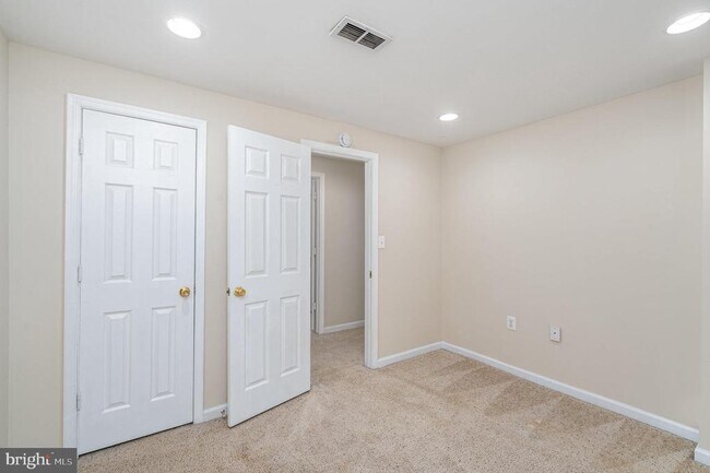 Building Photo - 409 Potomac Hills Dr