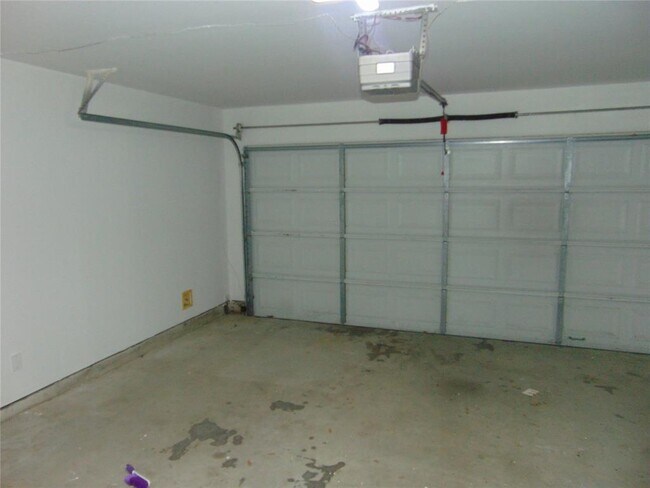Building Photo - 6511 Colonial Rose Ln