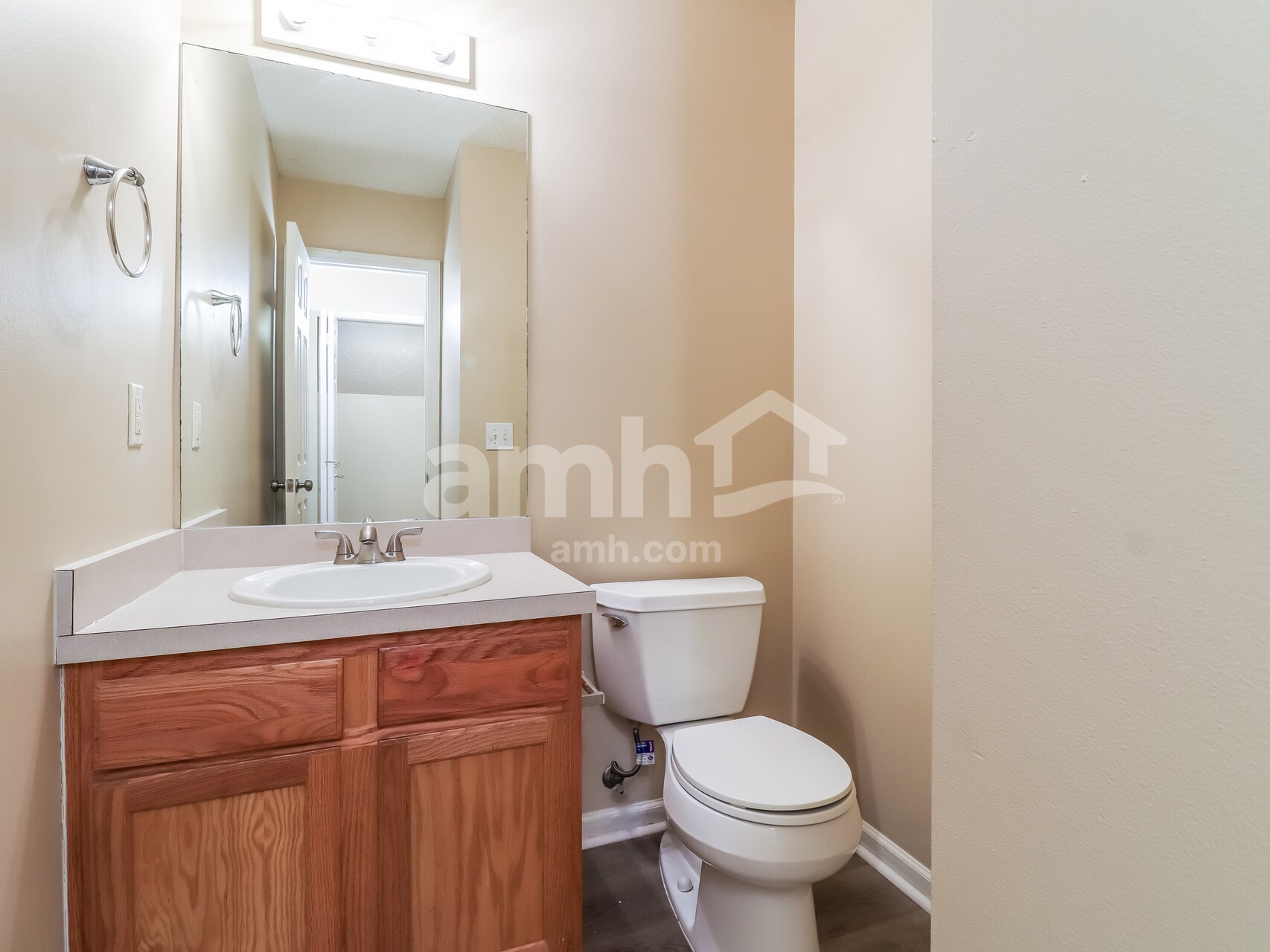 Building Photo - 56 Sandy Pointe Dr