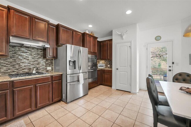 Building Photo - 520 S Meadowlark St