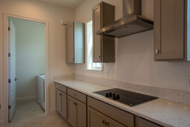 Building Photo - 9814 Bucklow Hill Dr