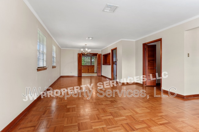 Building Photo - 226 Sena Dr