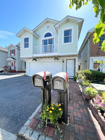 Building Photo - 85 Grieco Dr