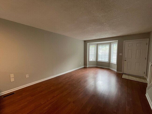 Building Photo - PRE-LEASING FOR AUGUST 2026!