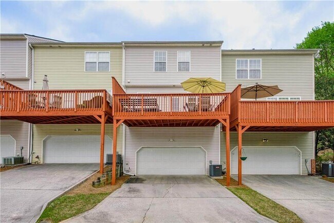 Building Photo - 1633 Perserverence Hill Cir