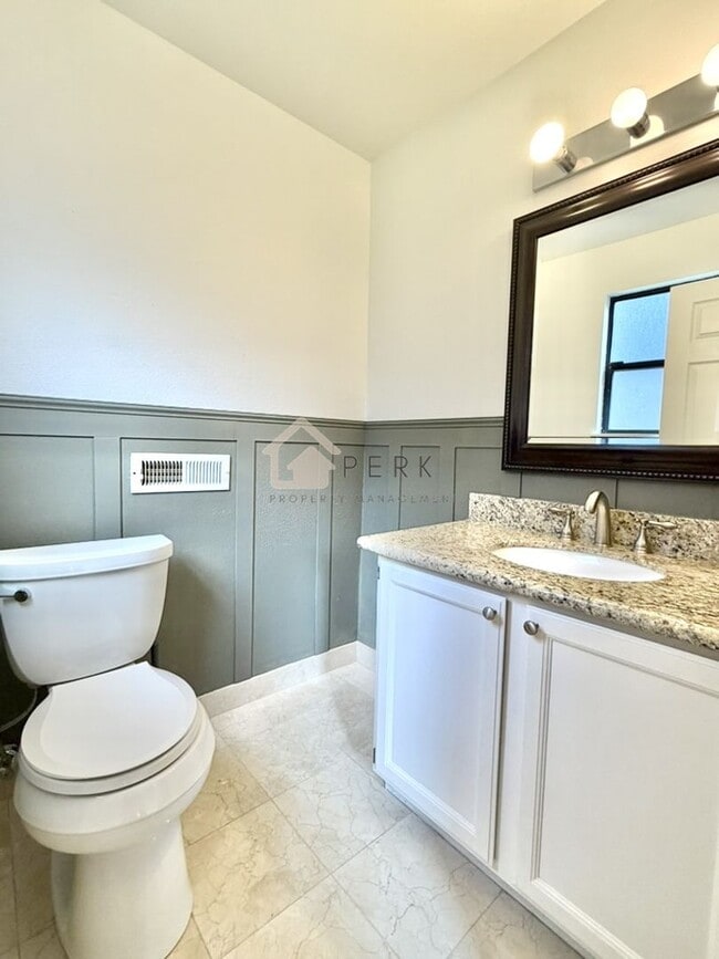 Building Photo - Beautifully Updated 3-Bedroom Home with A/C, Fenced Yard & Modern Finishes