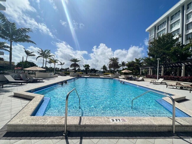 Building Photo - 5600 Collins Ave