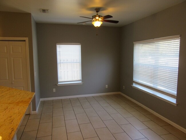 Building Photo - 2416 Astrid Ln