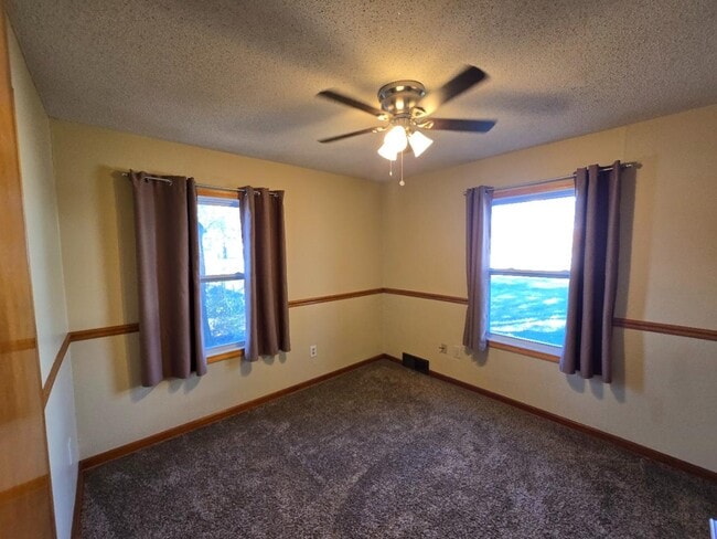 Building Photo - 218 Miami St