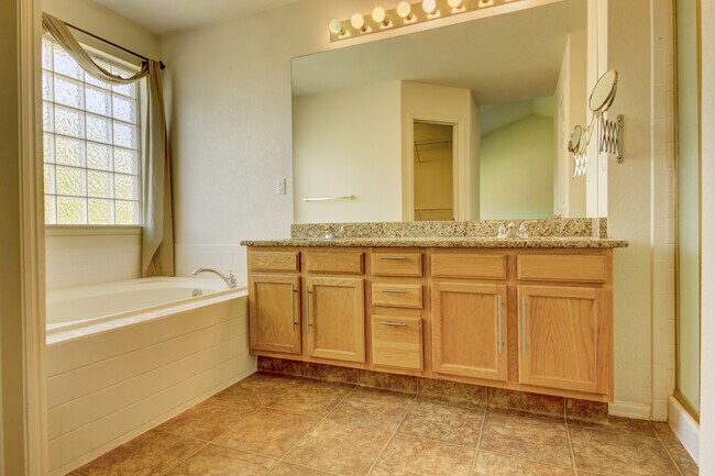 Building Photo - Beautiful Home for Rent at The Meadows in ...