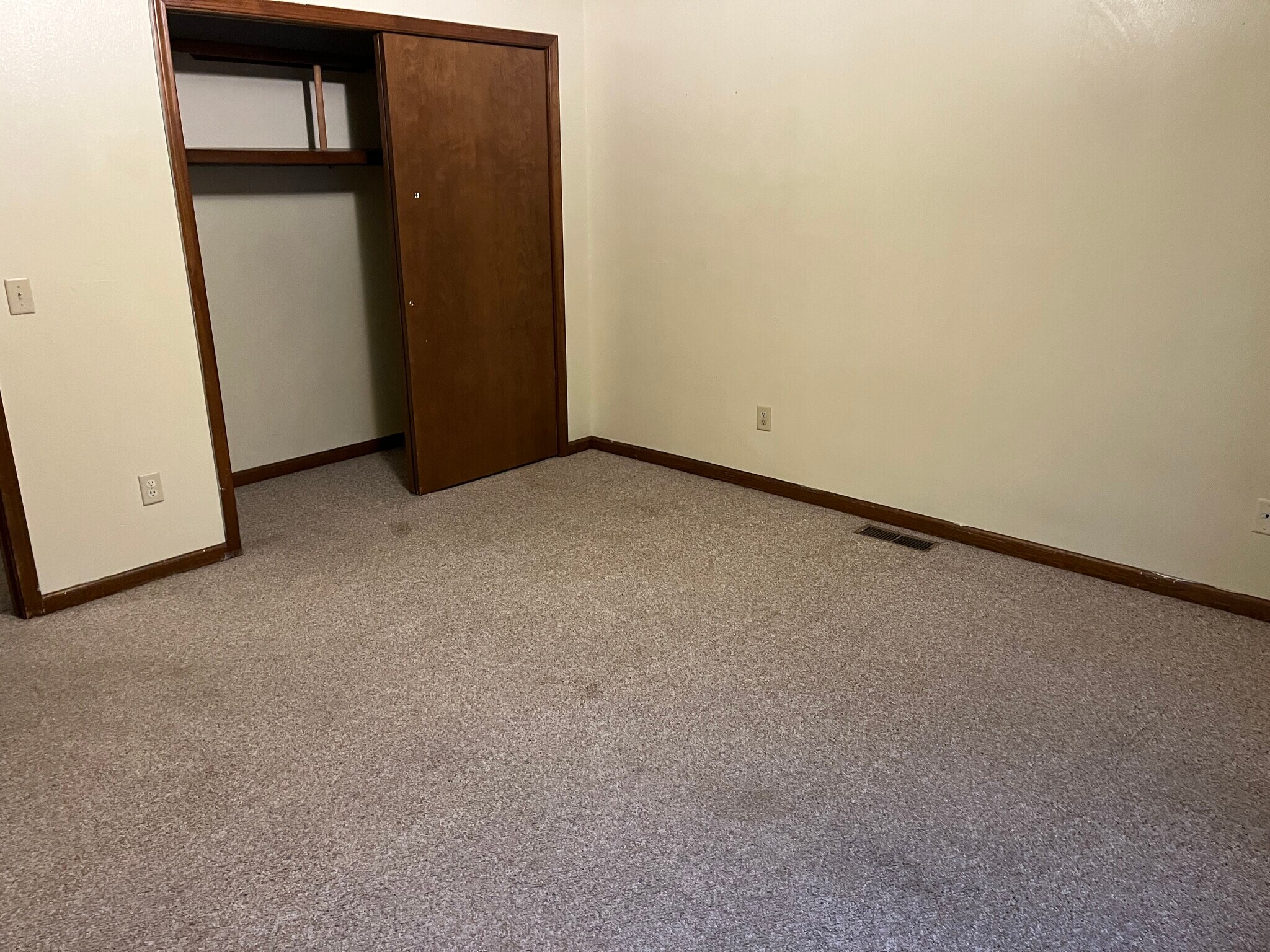 Building Photo - 1829 Manor Haus Ct