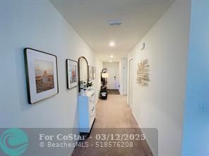 Building Photo - 787 SE 25th Dr
