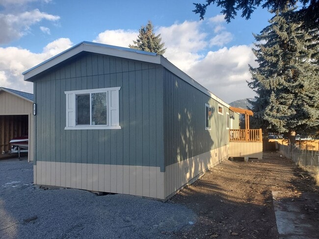 Building Photo - Brand new build 3 bedroom 2 bath modular h...