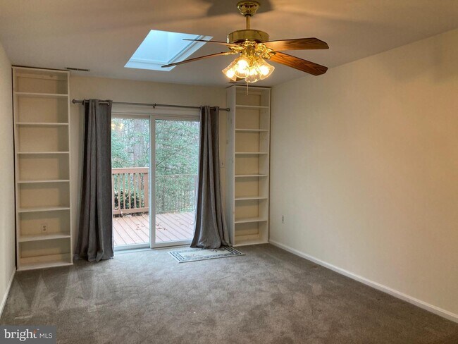 Building Photo - 2819 Berth Ct