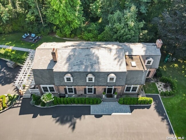 Building Photo - 157 Linden Ln