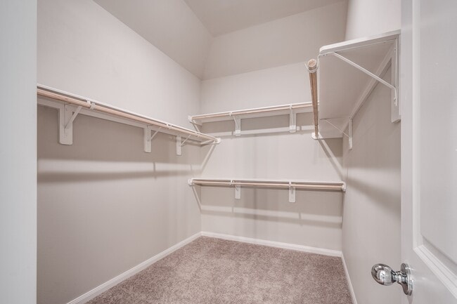 Building Photo - 3918 Sugardale St