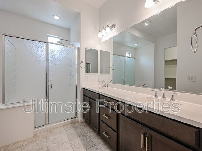 Building Photo - 28422 N 131st Dr