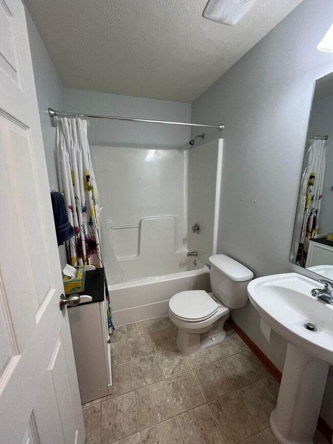 Building Photo - 8528 Flintlock Cir