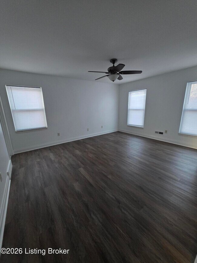 Building Photo - 722 Breckenridge Ln