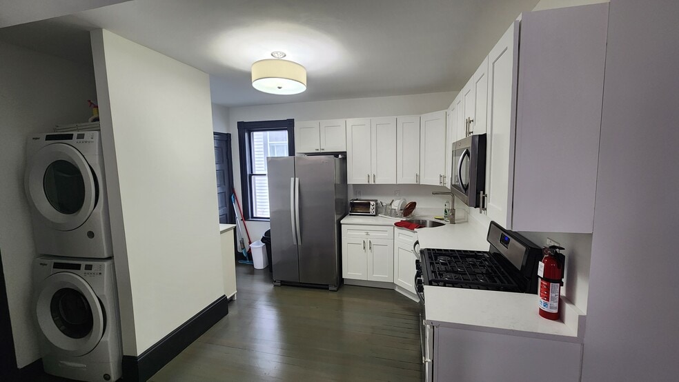 Building Photo - 19 Peverell St