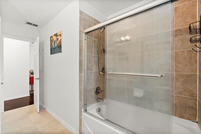 Building Photo - 10148 Malpas Point