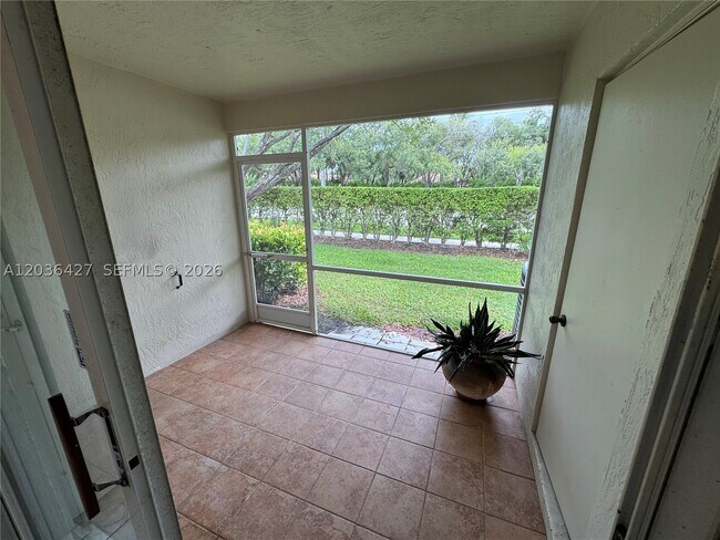 Building Photo - 77 Simonton Cir