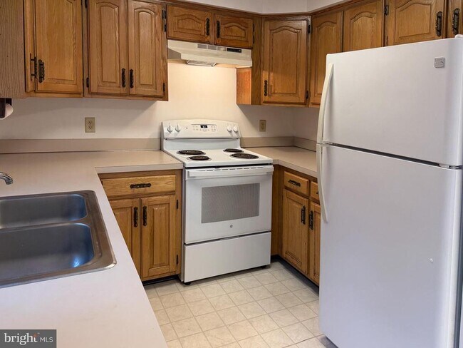 Building Photo - 4732 Weatherhill Dr