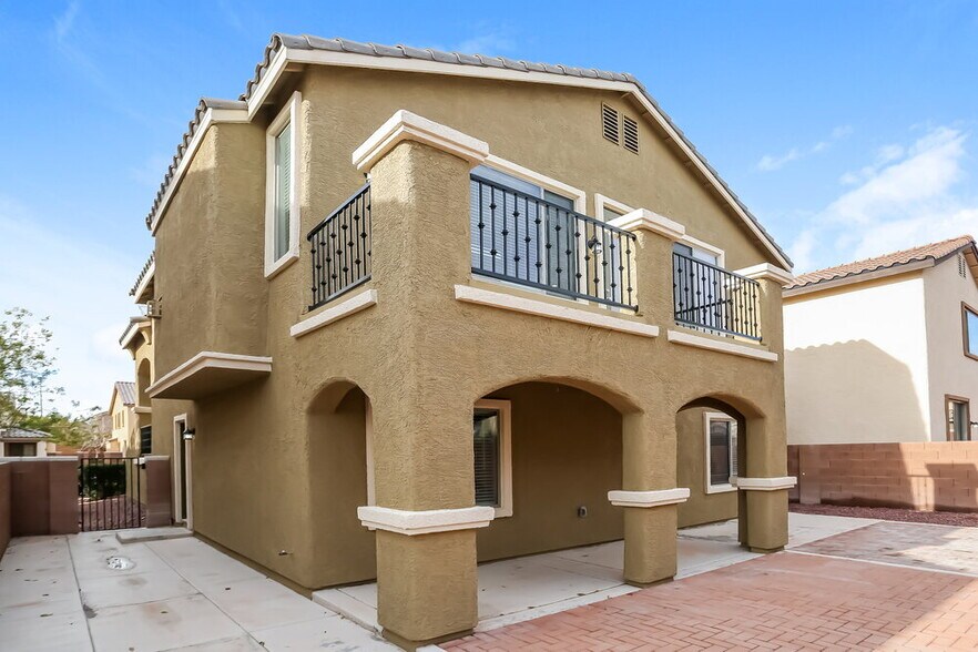 Building Photo - 5952 Post Mountain St