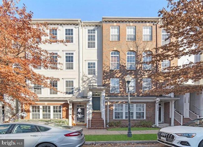 Building Photo - 206 Heathwalk St