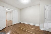 Building Photo - 711 Harvard St NW