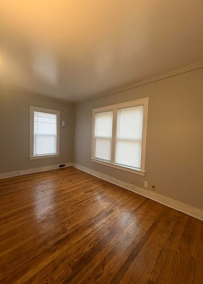 Building Photo - 2195 Springle St