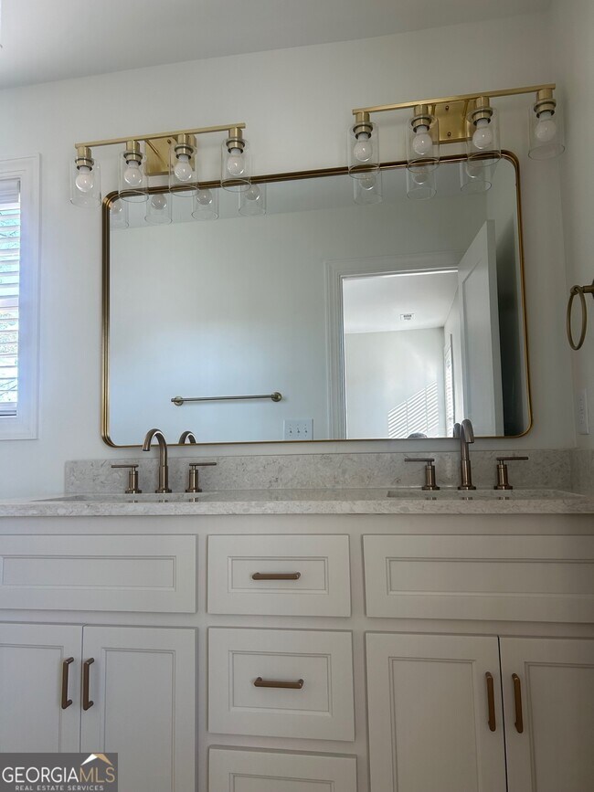 Building Photo - 313 Timothy Ave