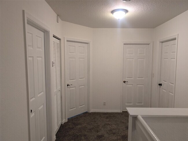 Building Photo - 4759 Pinemore Ln