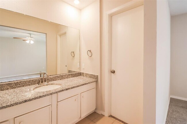 Building Photo - 4430 Rosegate Dr