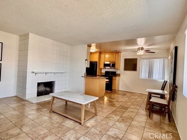 Building Photo - 17102 Emerald Ln