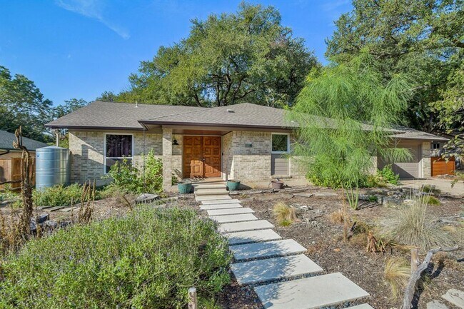 Building Photo - 2505 Comburg Castle Way