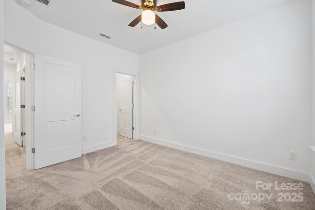 Building Photo - 4018 Capital Rdg Ct