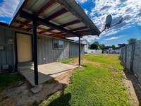 Building Photo - 4802 Bonnie Ln