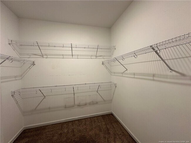 Building Photo - 2040 Stonewash Dr