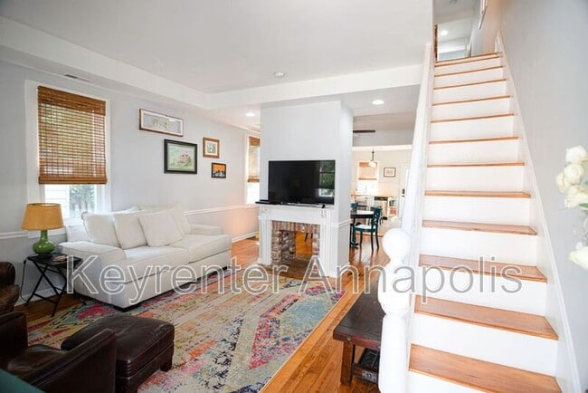 Building Photo - 4 Morris St