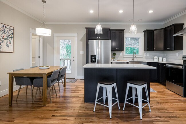 Building Photo - Large New Construction Rental - Old Fort