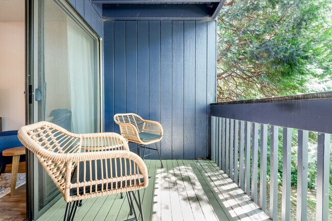 Building Photo - 6630 SW Capitol Hwy